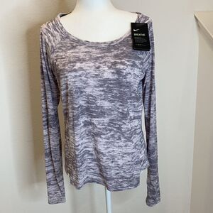 Women’s Nike Top 